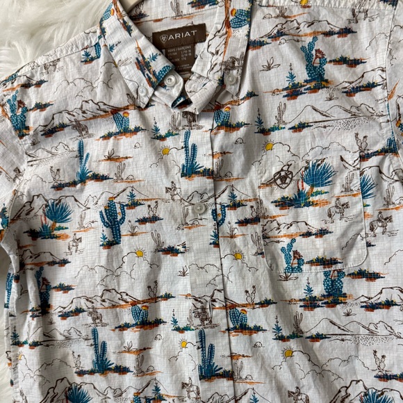 Ariat White Short-Sleeve Desert Cactus Print Shirt - Picture 4 of 6
